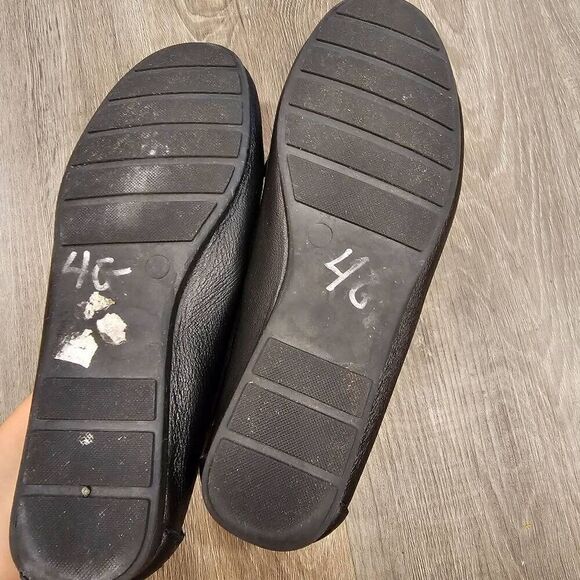 Mercer & Madison Leather Moccasin Flats black size 6.5 - Picture 7 of 9